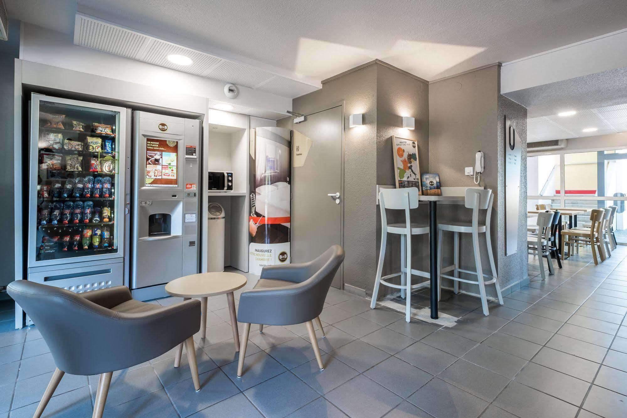 B&B Hôtel Angers 2 Université Beaucouzé Exterior foto
